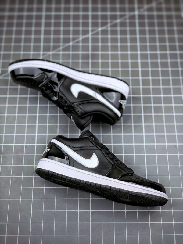 Air Jordan 1 Low White Black For Sale