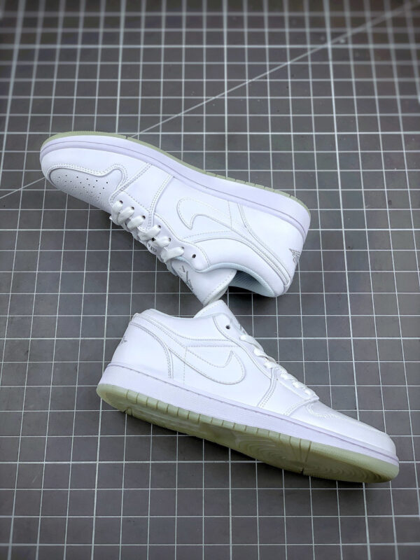 Air Jordan 1 Low White White Metallic Silver For Sale