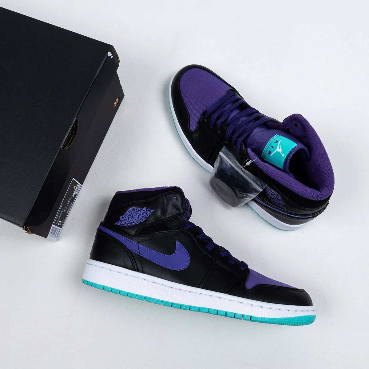 Air Jordan 1 Mid Black Black-Grape Ice-New Emerald For Sale