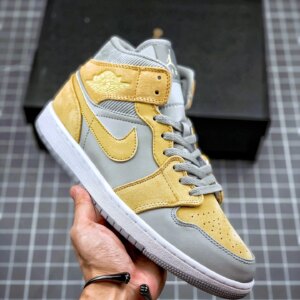 Air Jordan 1 Mid Grey Bone DA4666-001 For Sale