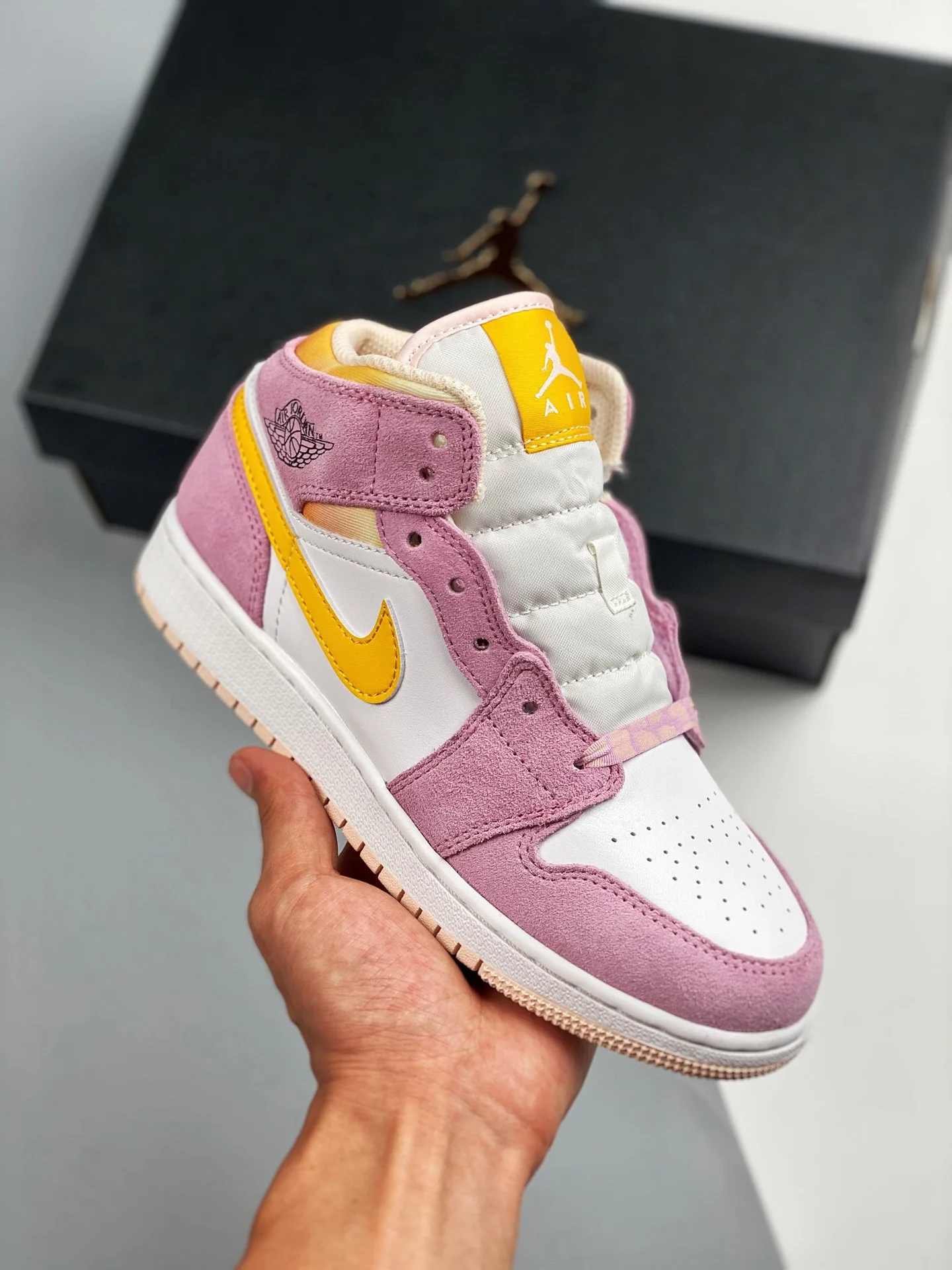 Air Jordan 1 Mid SE GS Light Arctic Pink DC9517-600 For Sale