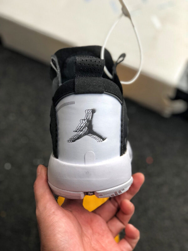 Air Jordan 34 Eclipse Black White AR3240-001 On Sale