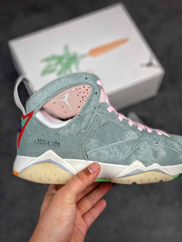 Air Jordan 7 SE Hare 2.0 Neutral Grey White-Pink Foam For Sale