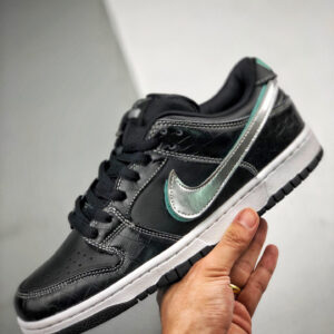 Diamond Supply Co x Nike SB Dunk Low Black For Sale