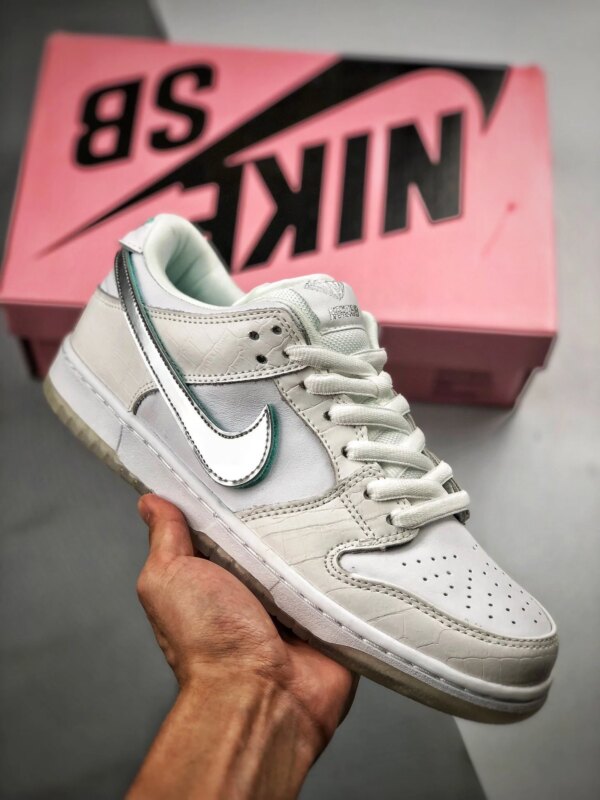 Diamond x Nike SB Dunk Low White For Sale