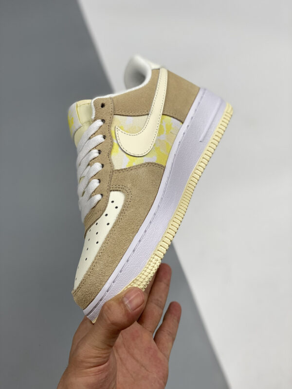 Nike Air Force 1 Low GS Lemon Drop DM9476-700 For Sale