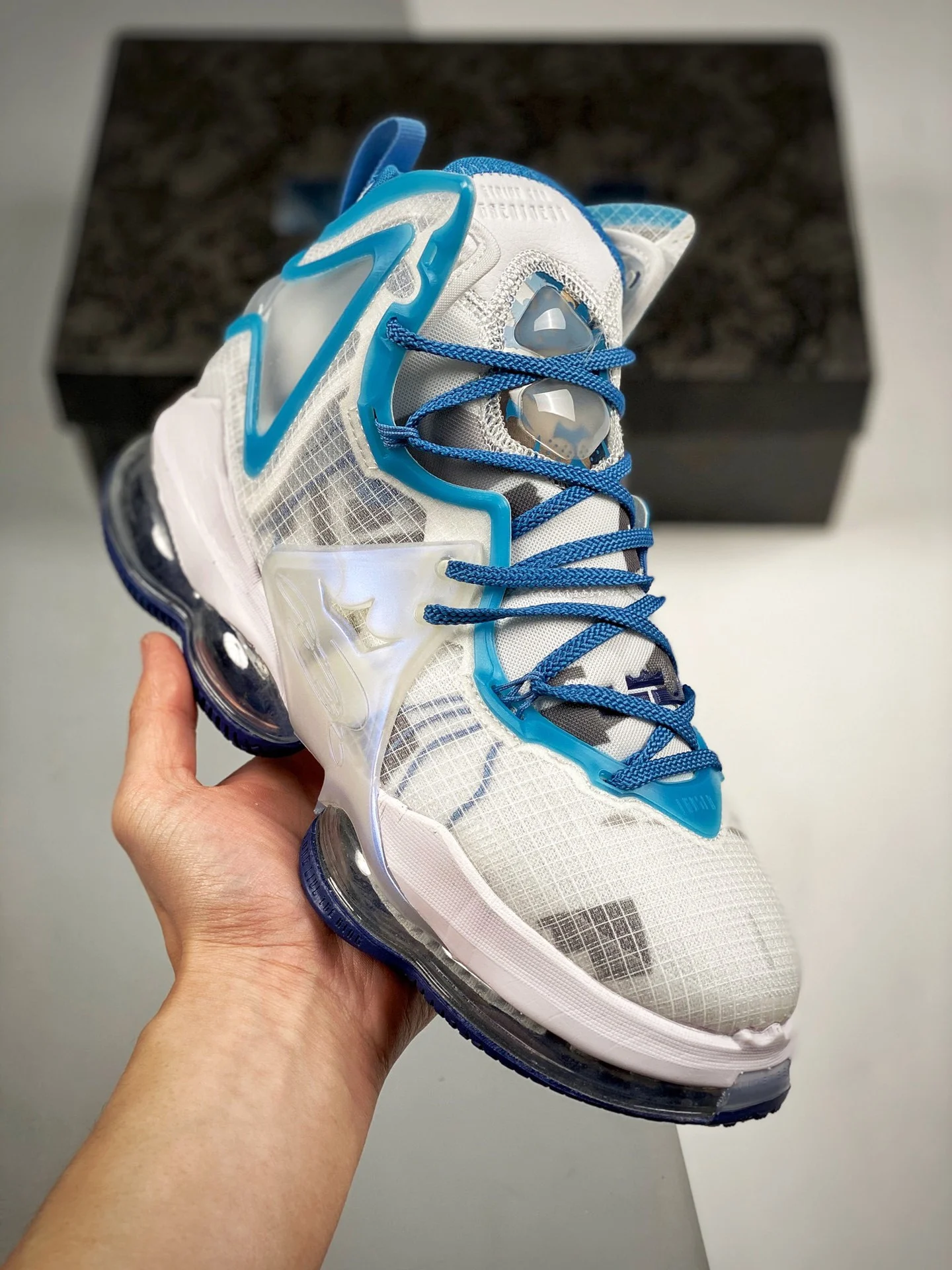 Nike LeBron 19 Space Jam White Dutch Blue DC9338-100 For Sale