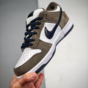 Nike SB Dunk Low White Black-Trail End Brown For Sale